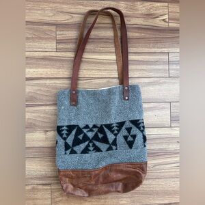 Pendleton Wool, Leather, Gray and Brown Geometric Pattern Hand Crafter Bag